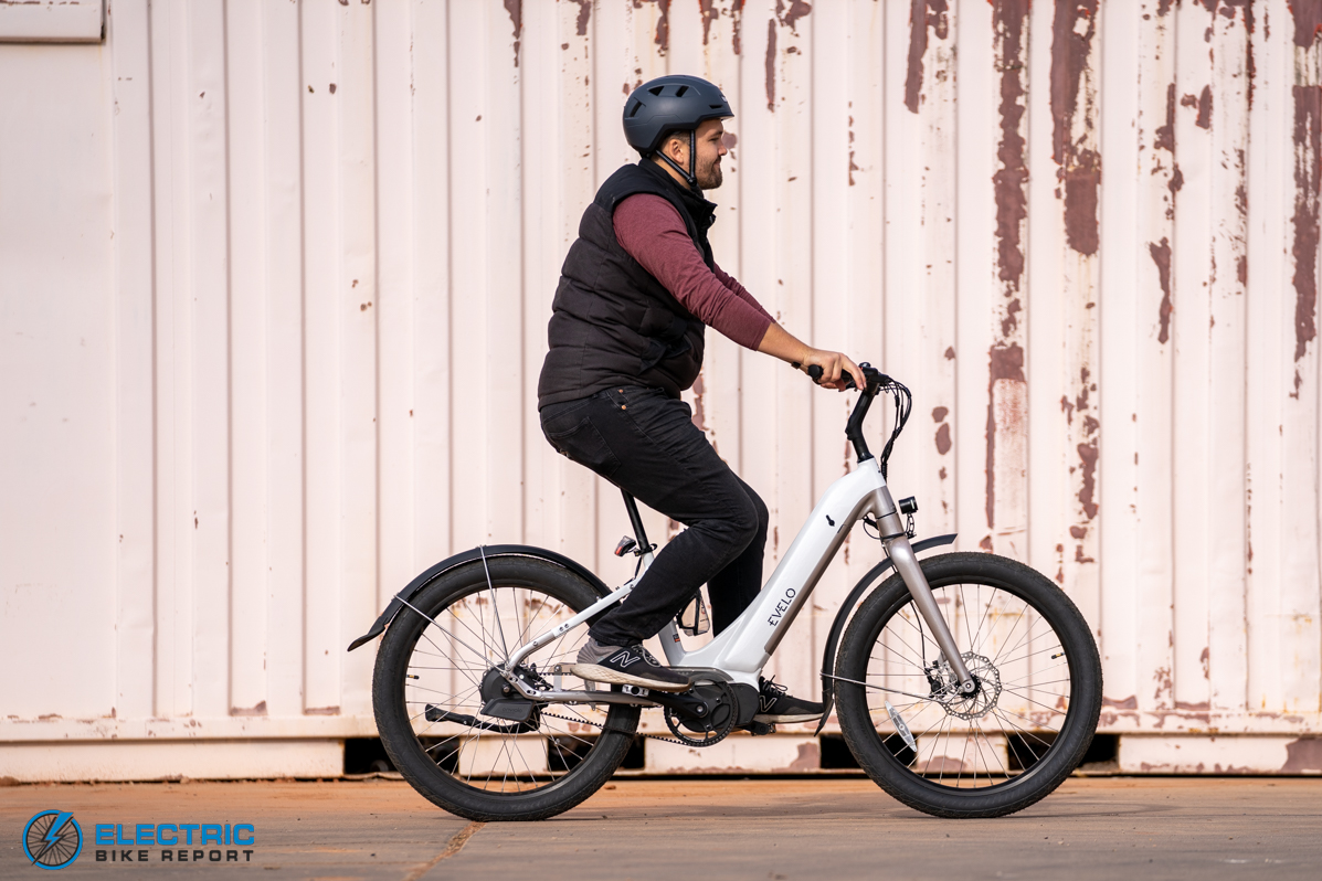 Evelo Omega Handling